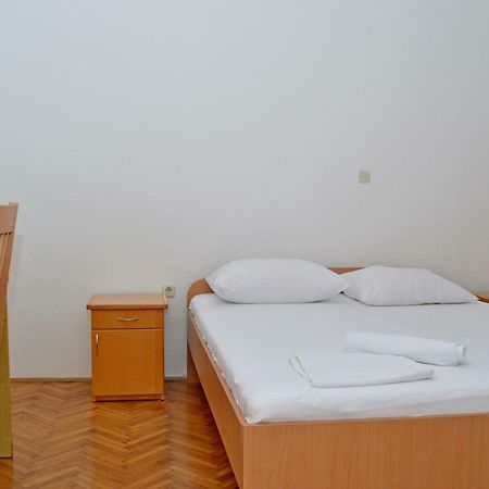 Apartments Macak Novaglia Esterno foto