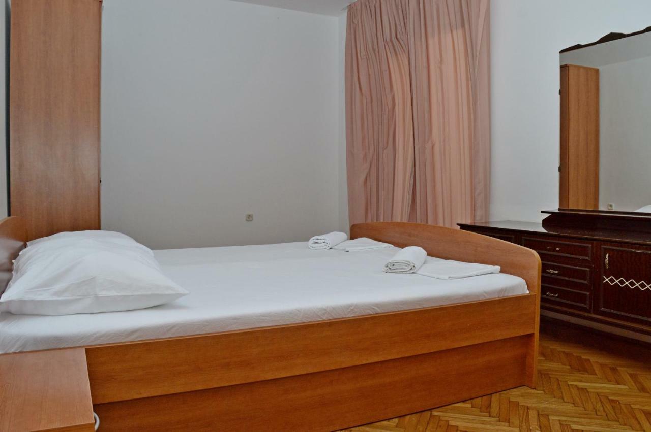 Apartments Macak Novaglia Esterno foto