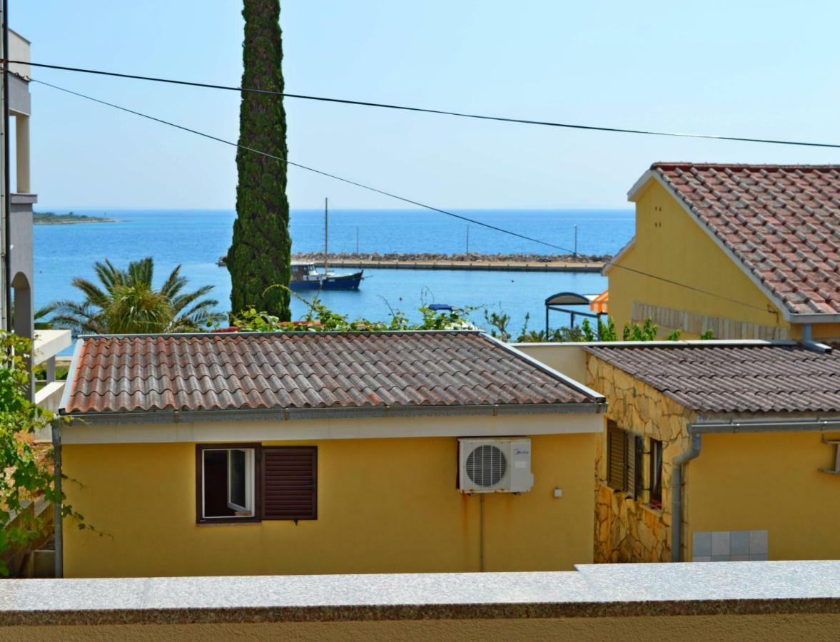 Apartments Macak Novaglia Esterno foto