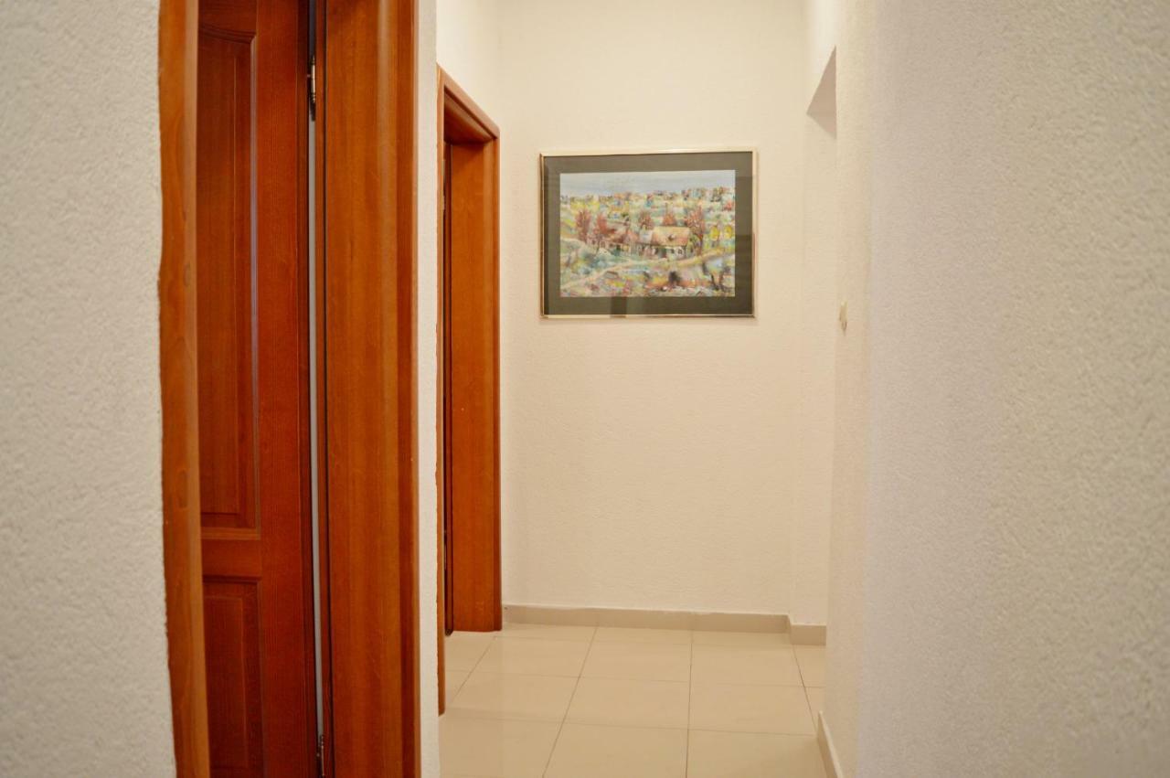 Apartments Macak Novaglia Esterno foto